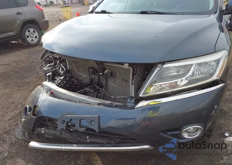 2015 Nissan Pathfinder Platinum/S/Sl/Sv z USA, uszkodzony, nr VIN 5N1AR2MM3FC635560